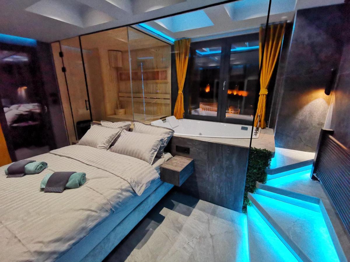 Pentlux - Spa Penthouse In The Heart Of สโกเปีย ภายนอก รูปภาพ