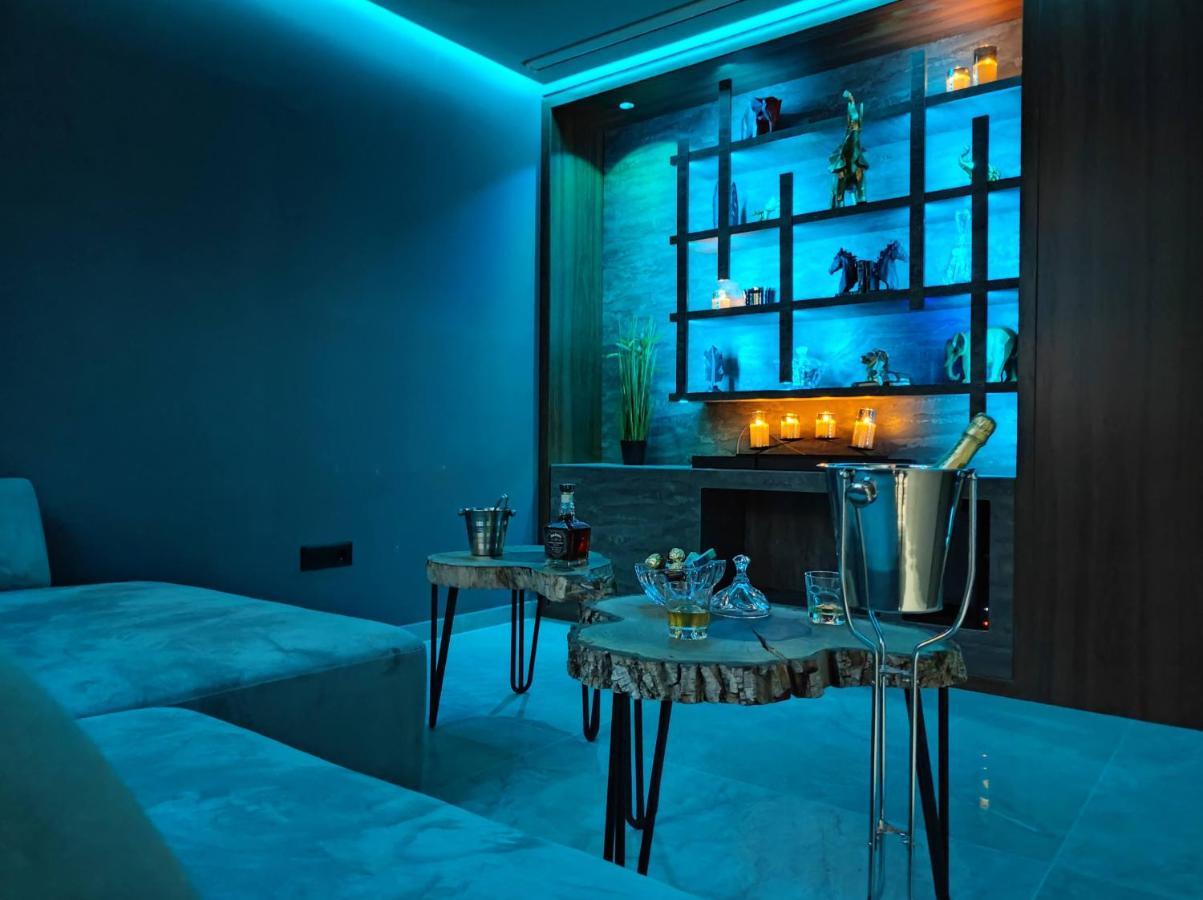 Pentlux - Spa Penthouse In The Heart Of สโกเปีย ภายนอก รูปภาพ