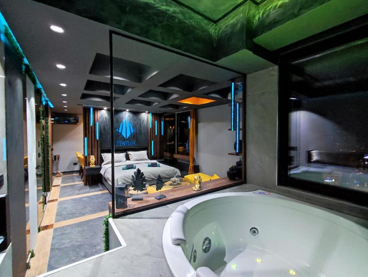 Pentlux - Spa Penthouse In The Heart Of สโกเปีย ภายนอก รูปภาพ