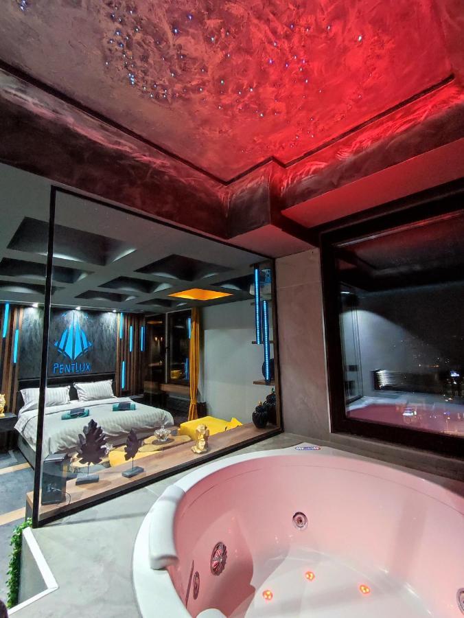 Pentlux - Spa Penthouse In The Heart Of สโกเปีย ภายนอก รูปภาพ